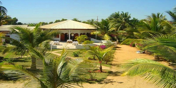 Le sun beach hotel restaurant 3